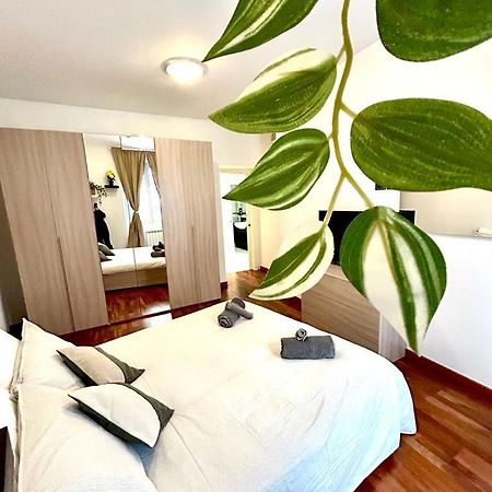 Residence Zar 3 Триест Экстерьер фото
